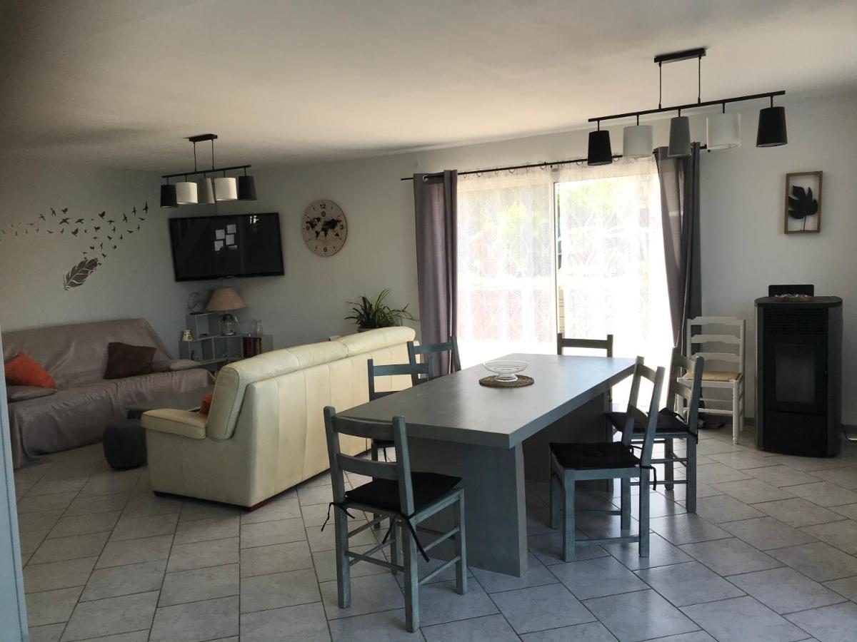 Gite De Lyons Ecouis Exteriör bild